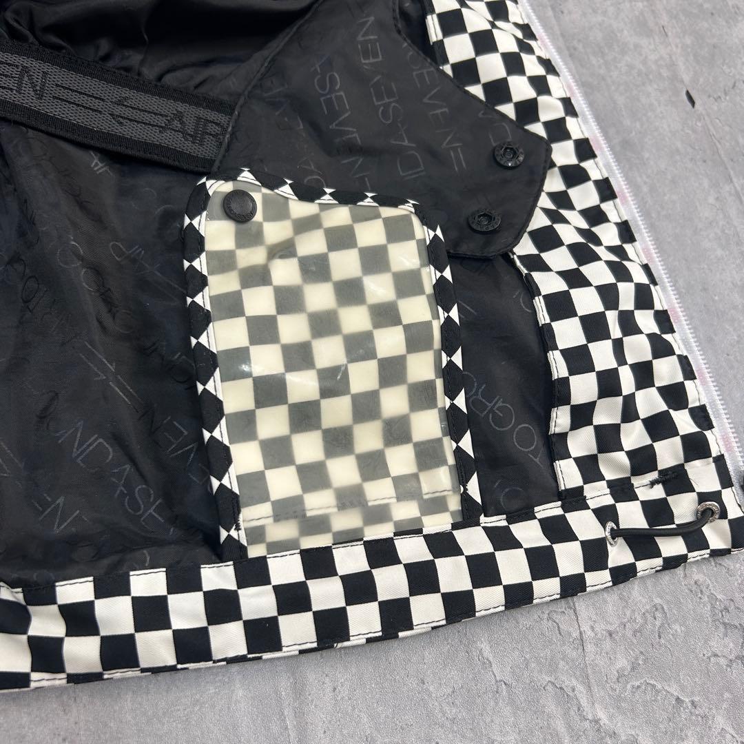 A802【美品】スノボウェア 上下セット QUIKSILVER DASEVEN