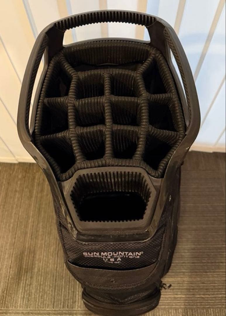 SUN MOUNTAIN C130 ブラック キャディバッグ