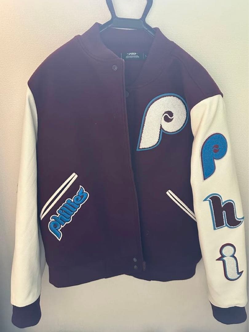 フィリーズ　スタジャン　MLB フルジップアウター