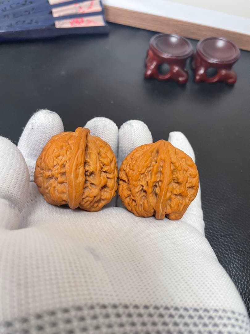 ❤️No.433 遊ぶクルミ　文玩核桃 精配球形红皮大粗筋