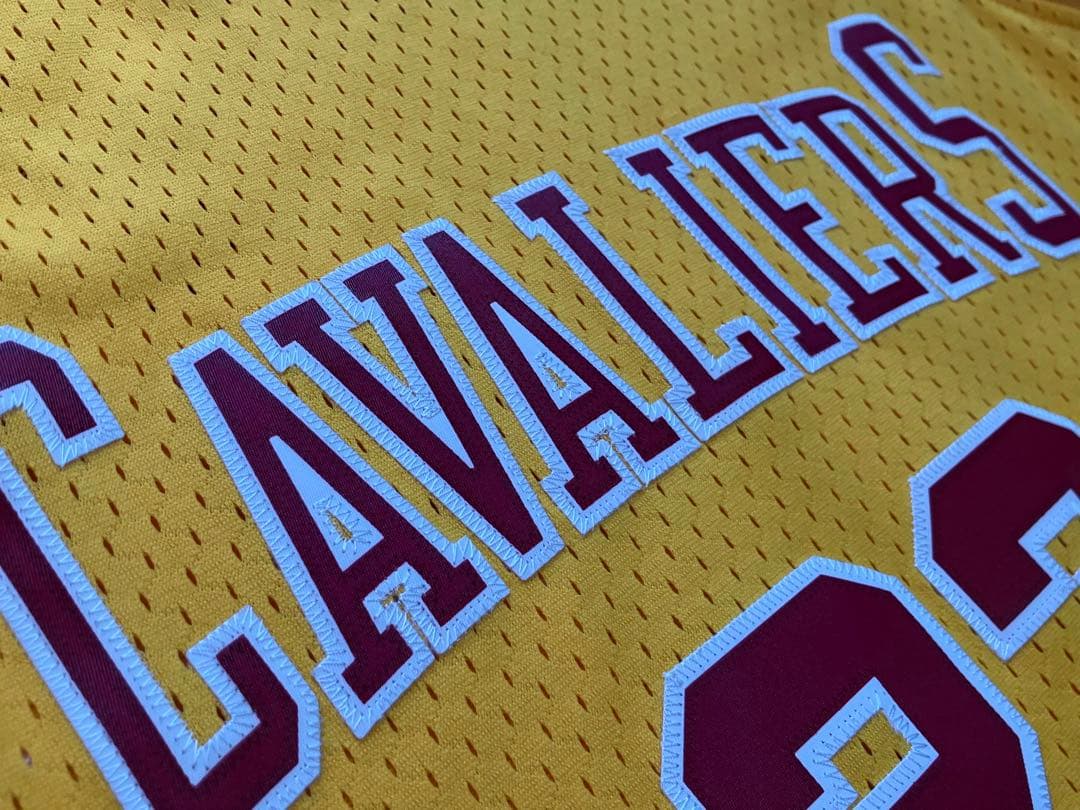 【希少】 NBA　CAVS　JAMES レブロン・ジェームズ 　ユニフォーム　Ｌ
