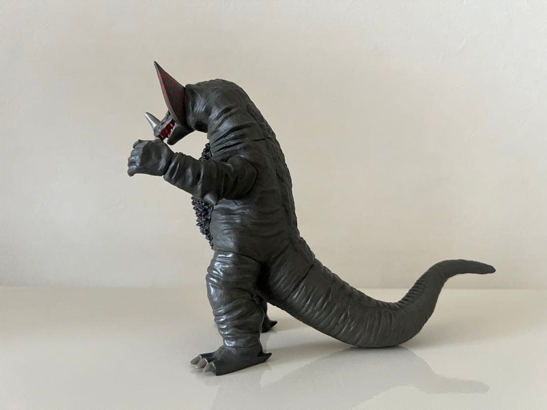 究極アルティメットルミナス　ゴモラ　プレミアムバンダイ限定