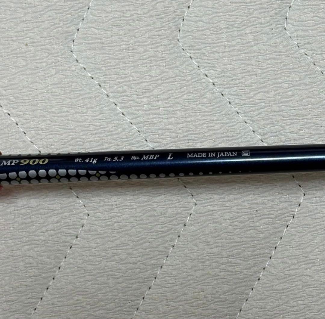 レディース　ゼクシオ ナイン ９番アイアン カーボン　L グリップ新品