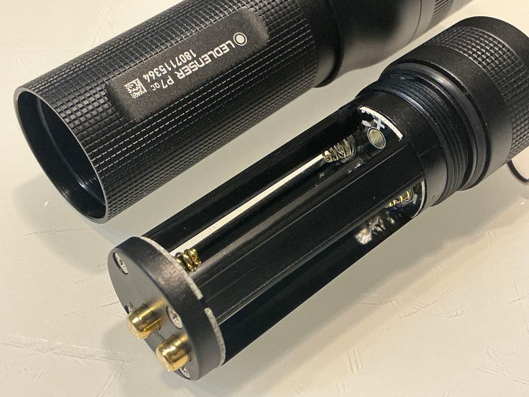 レッドレンザー　P7QC 4色LED【未使用品】