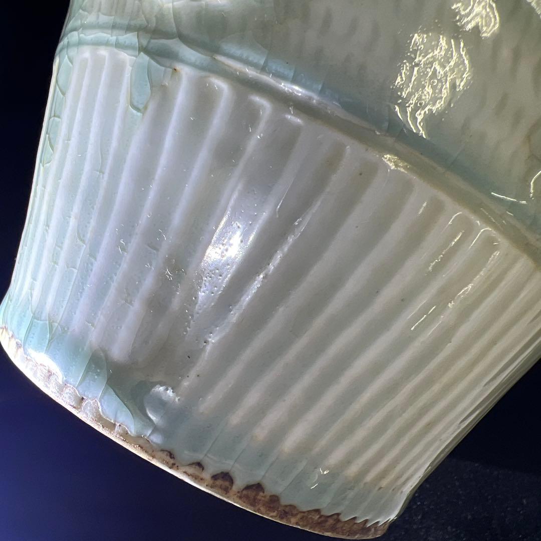 中国古窯　青白磁唐草文花瓶　高さ約25㎝　東Y8-0302☆2Fタエチ