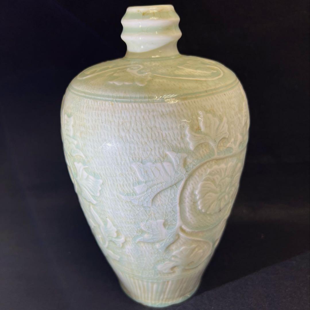 中国古窯　青白磁唐草文花瓶　高さ約25㎝　東Y8-0302☆2Fタエチ