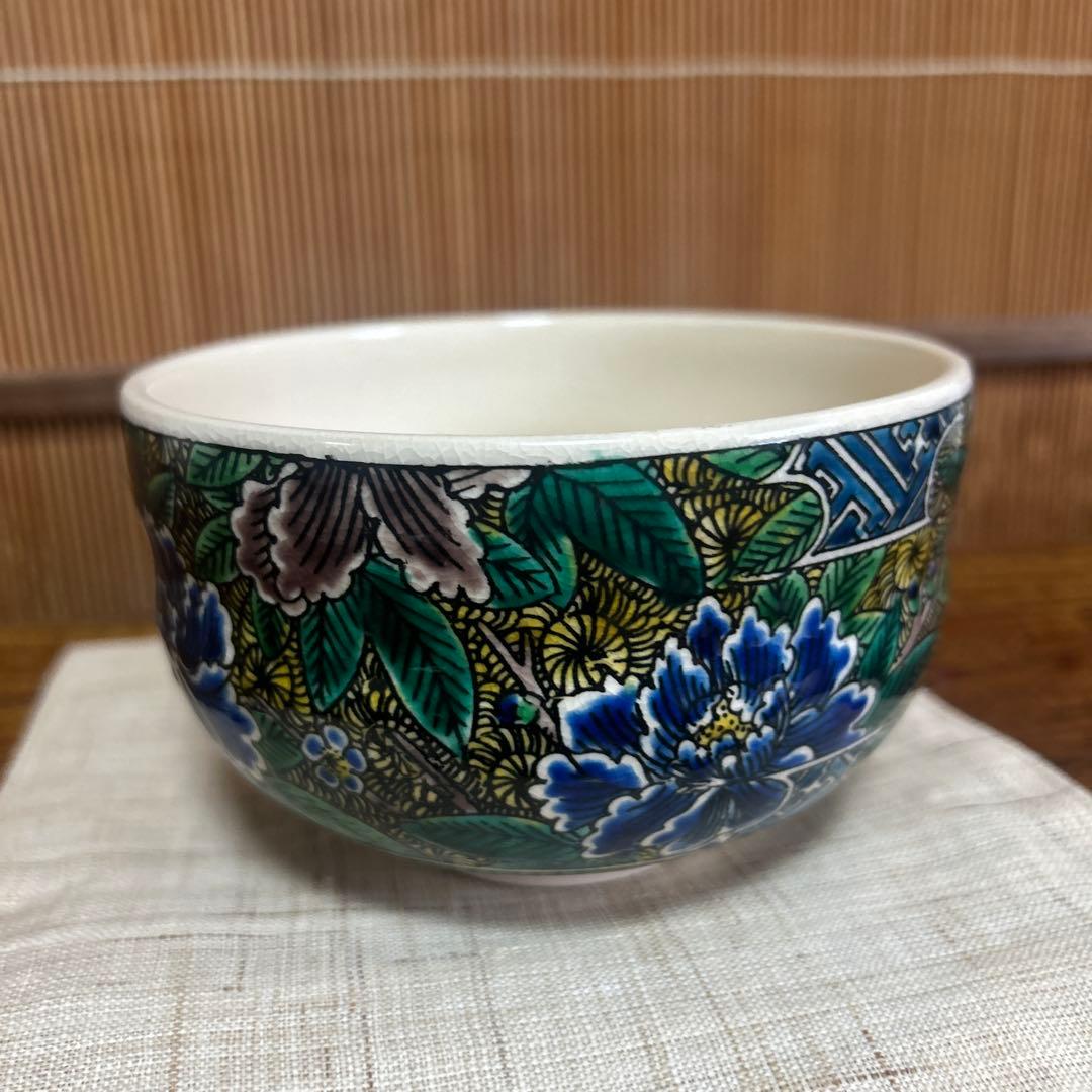 九谷焼　吉田屋風牡丹　抹茶碗