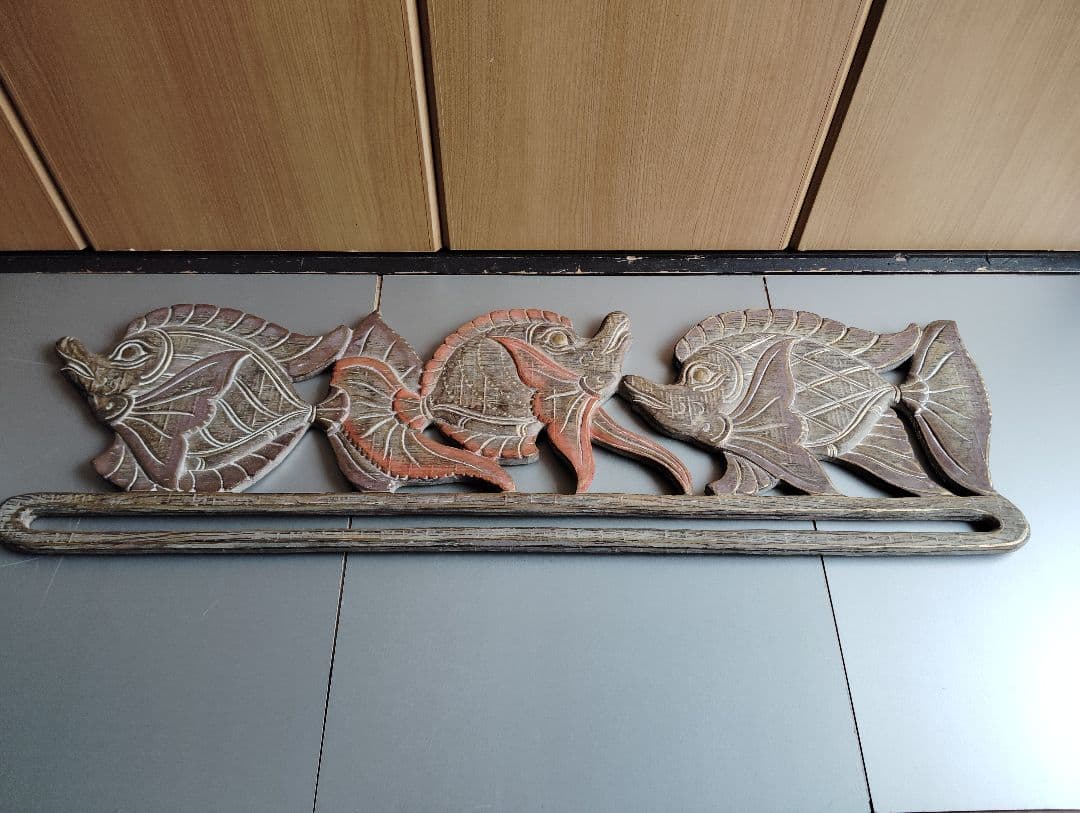 魚の彫刻 木製オブジェ