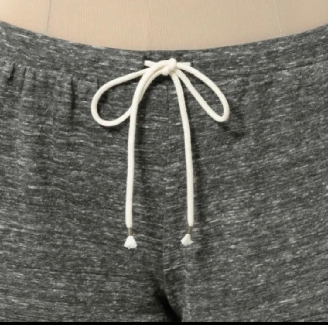 チャコット　ショートパンツ　グレー　M 新品　バレエ　ヨガ　ピラティス