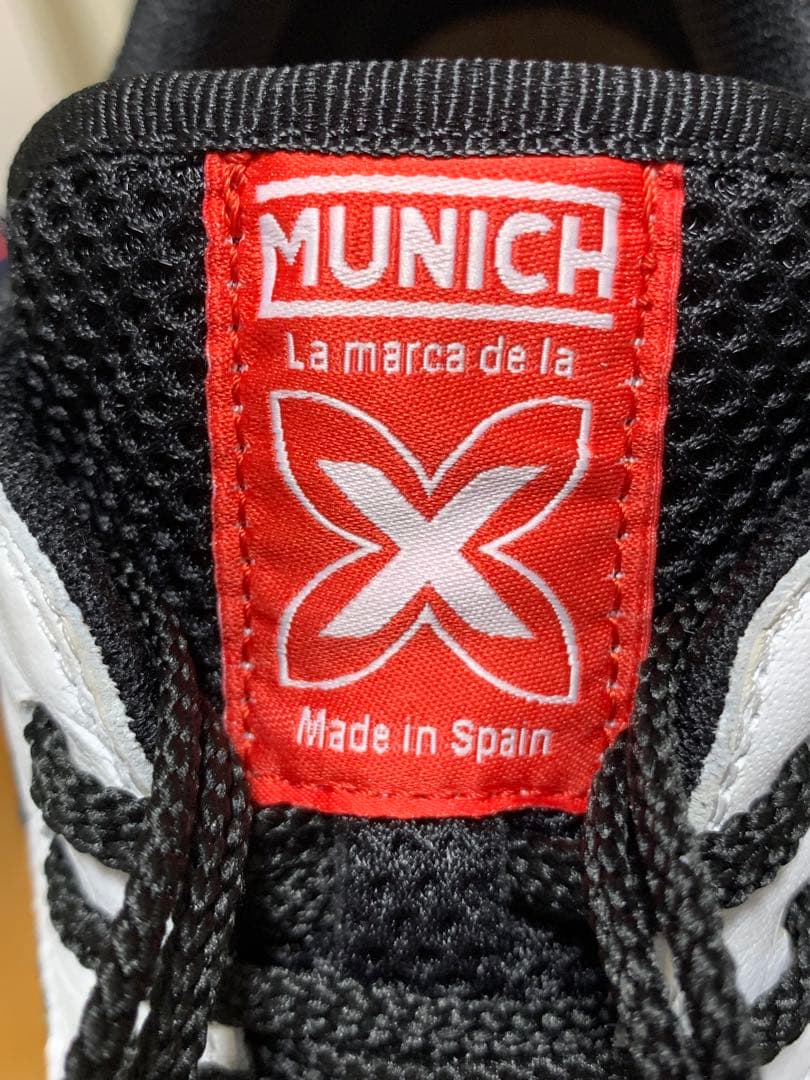MUNICH continental ホワイト/ブラック EU39 25.5cm
