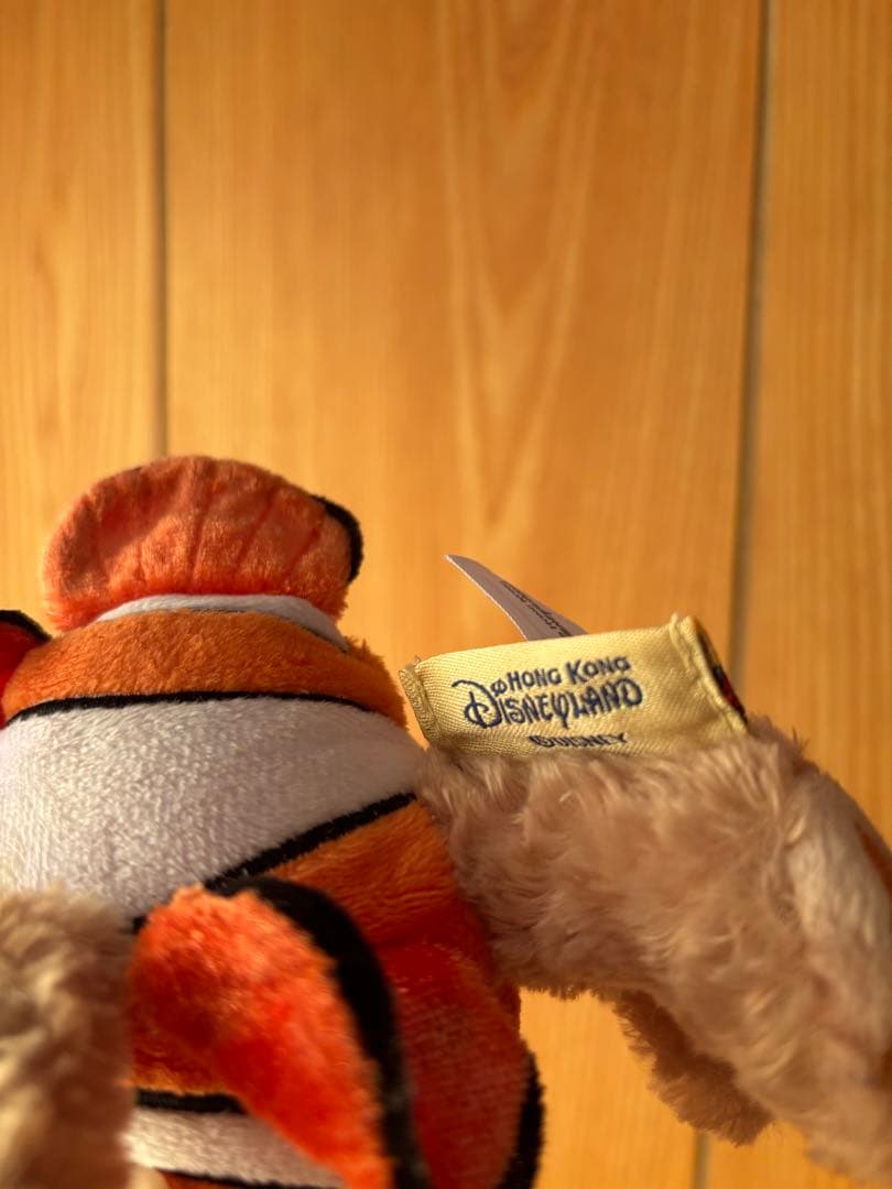 【美品】【希少】香港ディズニー　ダッフィー　ニモ　キーホルダー