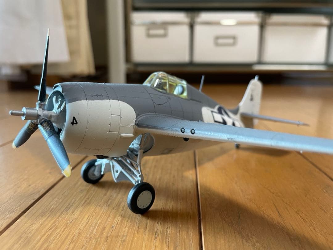 タミヤ1/48 F4Fワイルドキャット アメリカ海軍戦闘機 プラモデル完成品