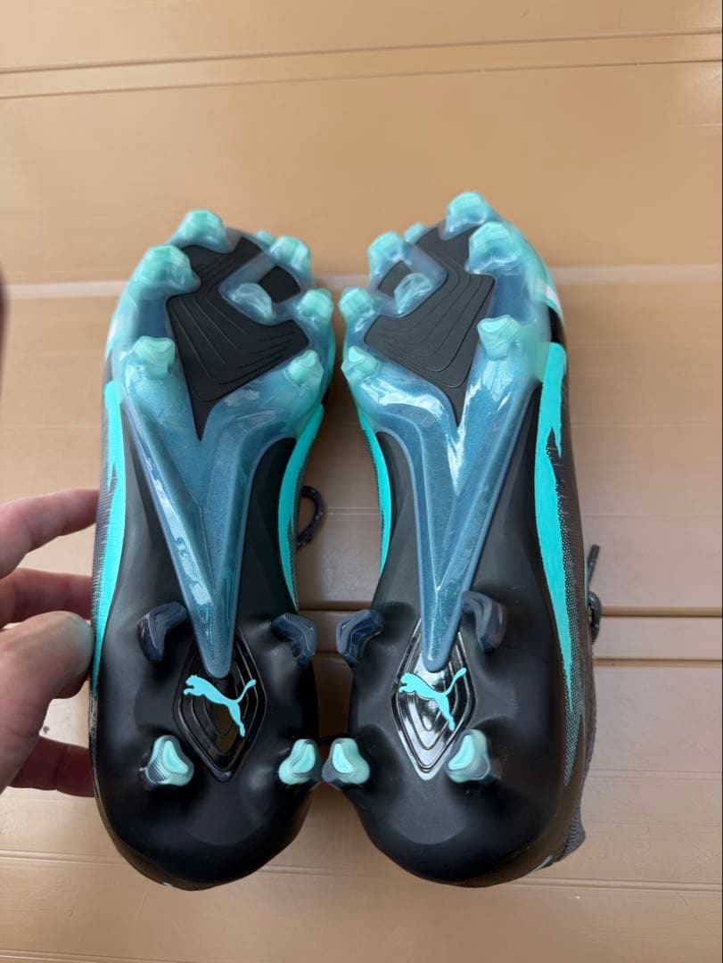 Puma サッカーシューズ スパイク グレー/ターコイズ