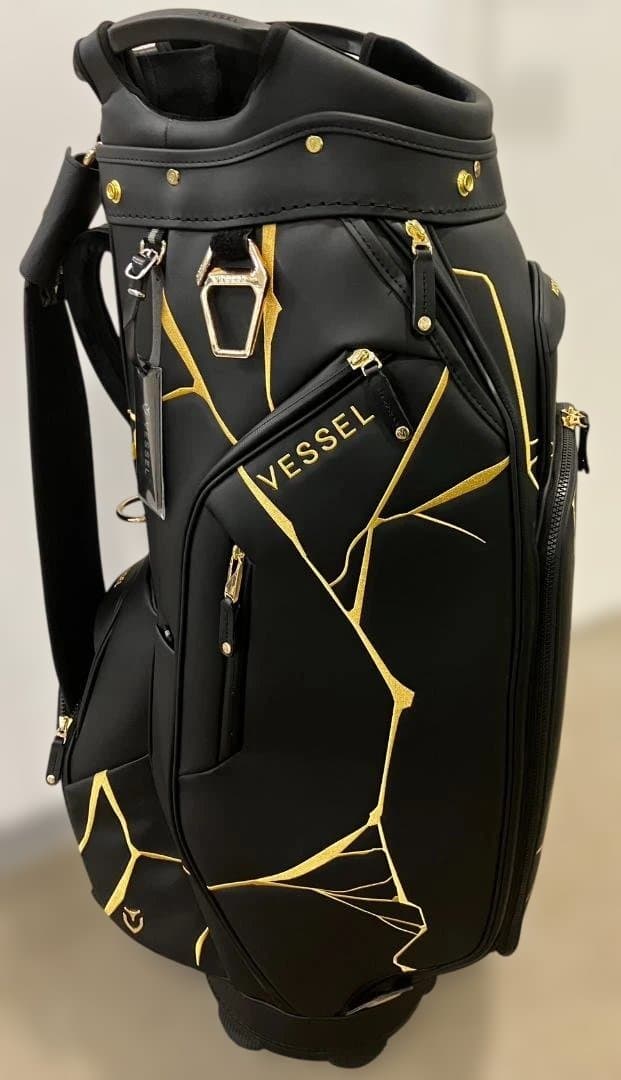 み*つ様 Vessel 18775 ゴルフキャディバッグ BK/GD