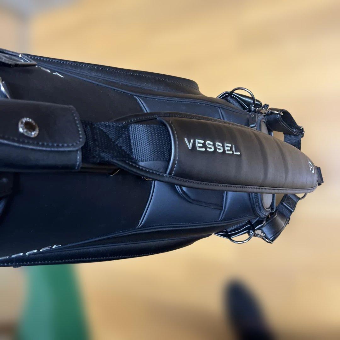 Vessel ブラック キャディバッグ