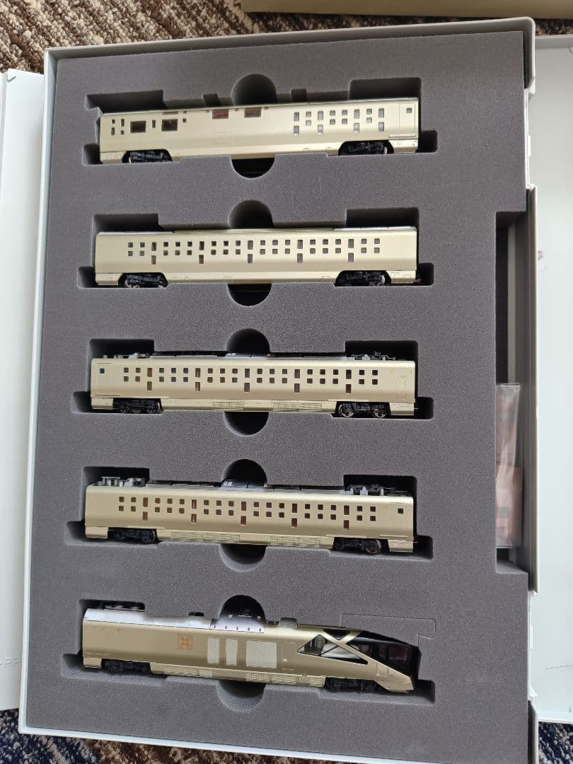 トミックス JR東日本 E001形「TRAIN SUITE 四季島」10両限定品