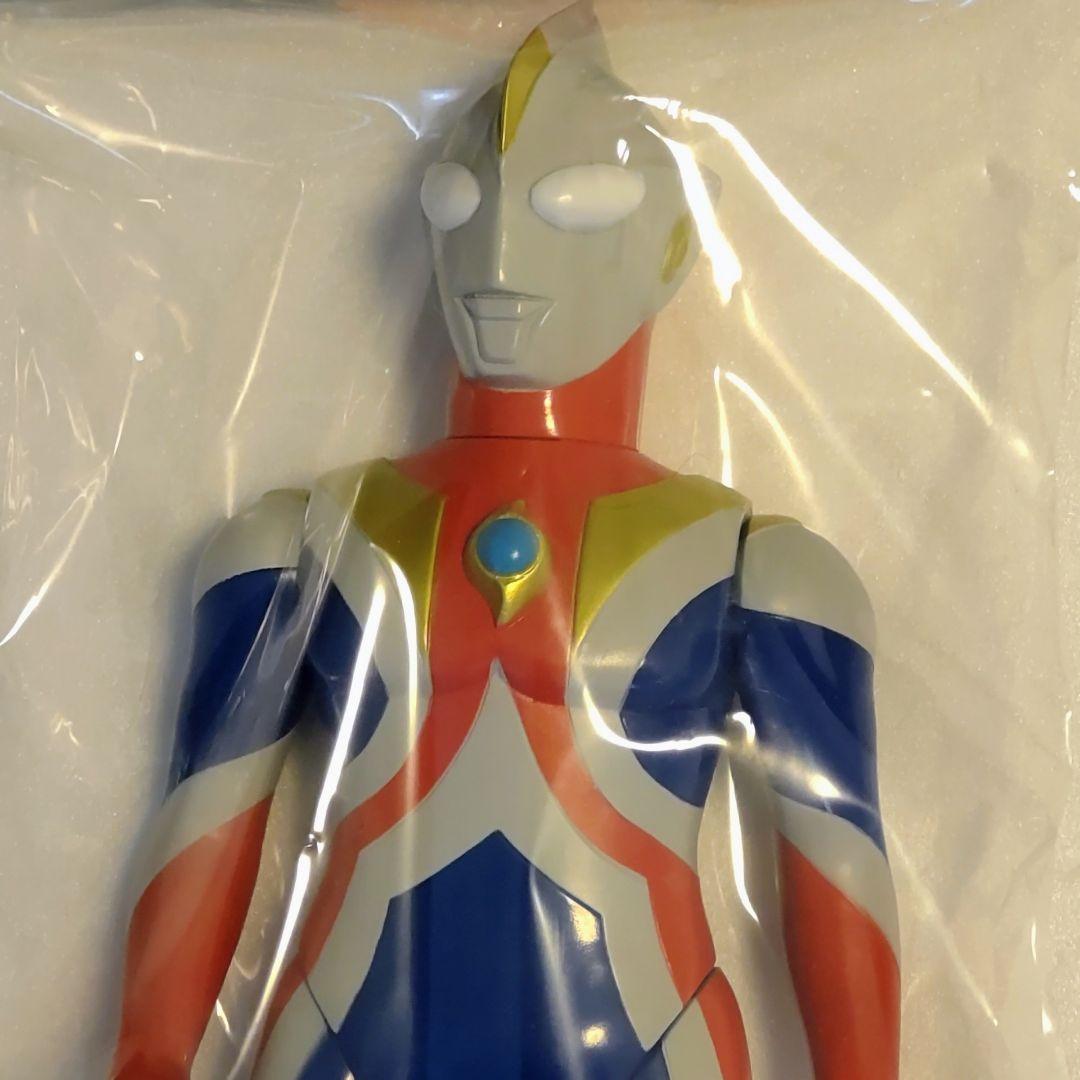 ブルマァクウルトラマンコスモス 円谷限定カラー フィギュア