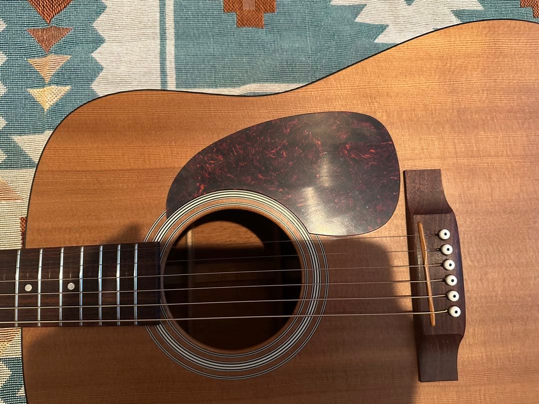 Martin D1 アコースティックギター、純正ハードケース付　出品取り止めあり