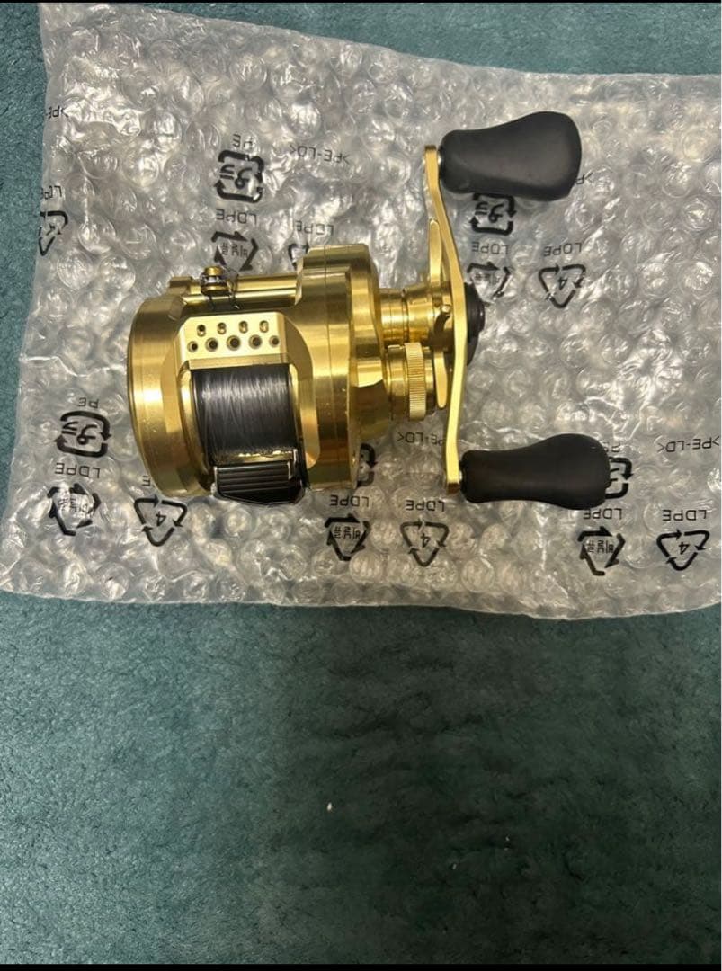 SHIMANO CALCUTTA CONQUEST 200XG値下げ受け付けます