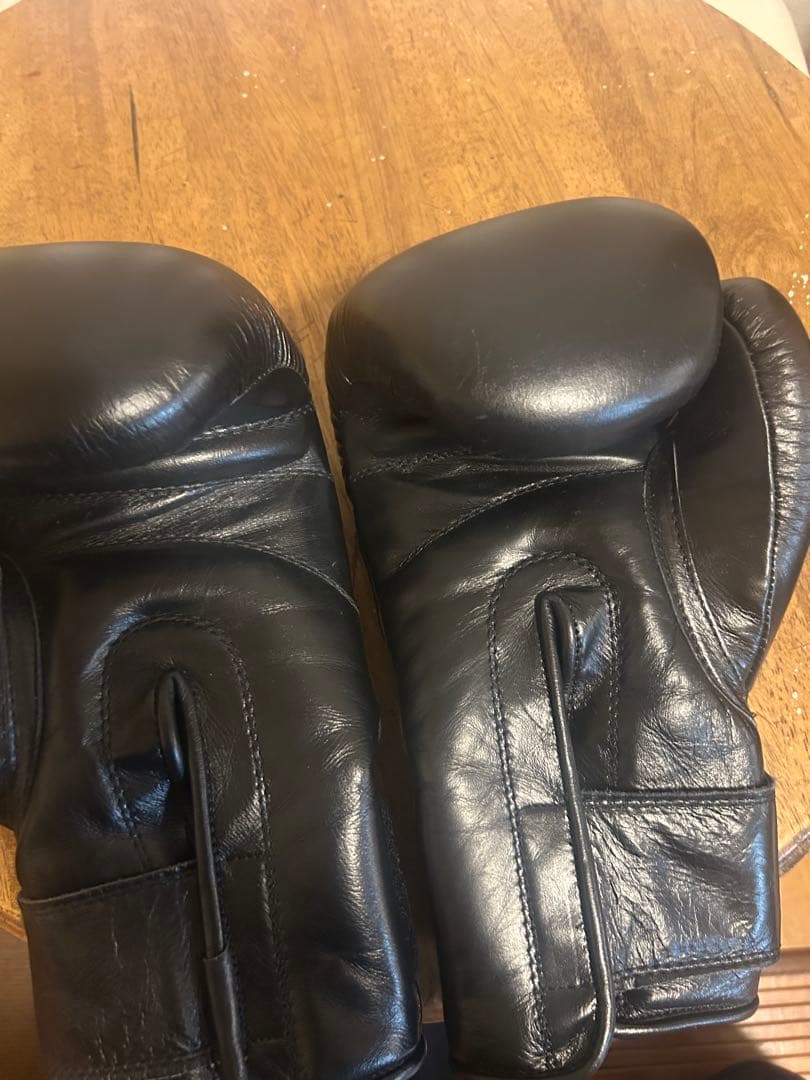 ISAMI ボクシンググローブ 黒