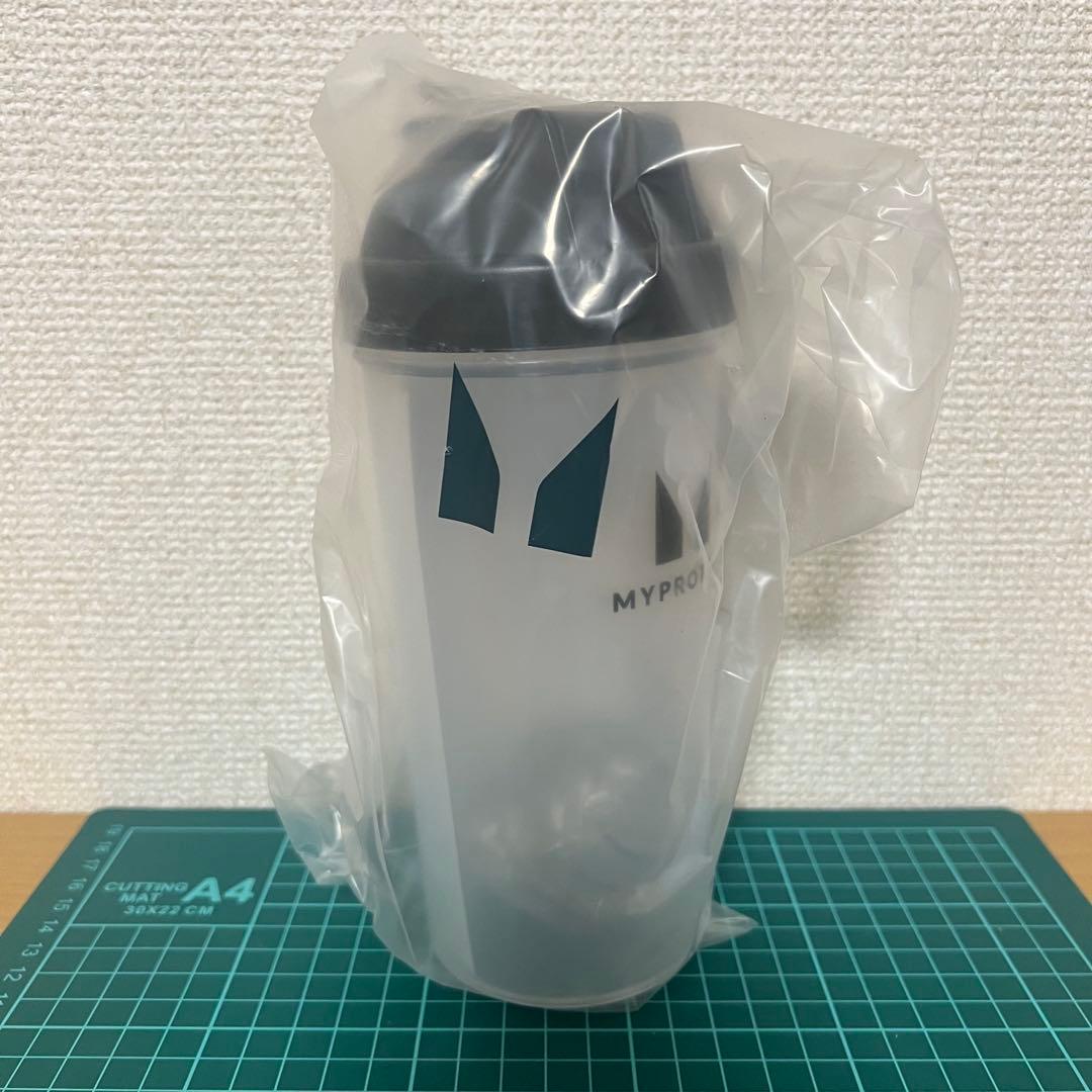 マイプロテイン ウエイトゲイナー ストロベリー 2.5kg×2袋 シェイカー付き