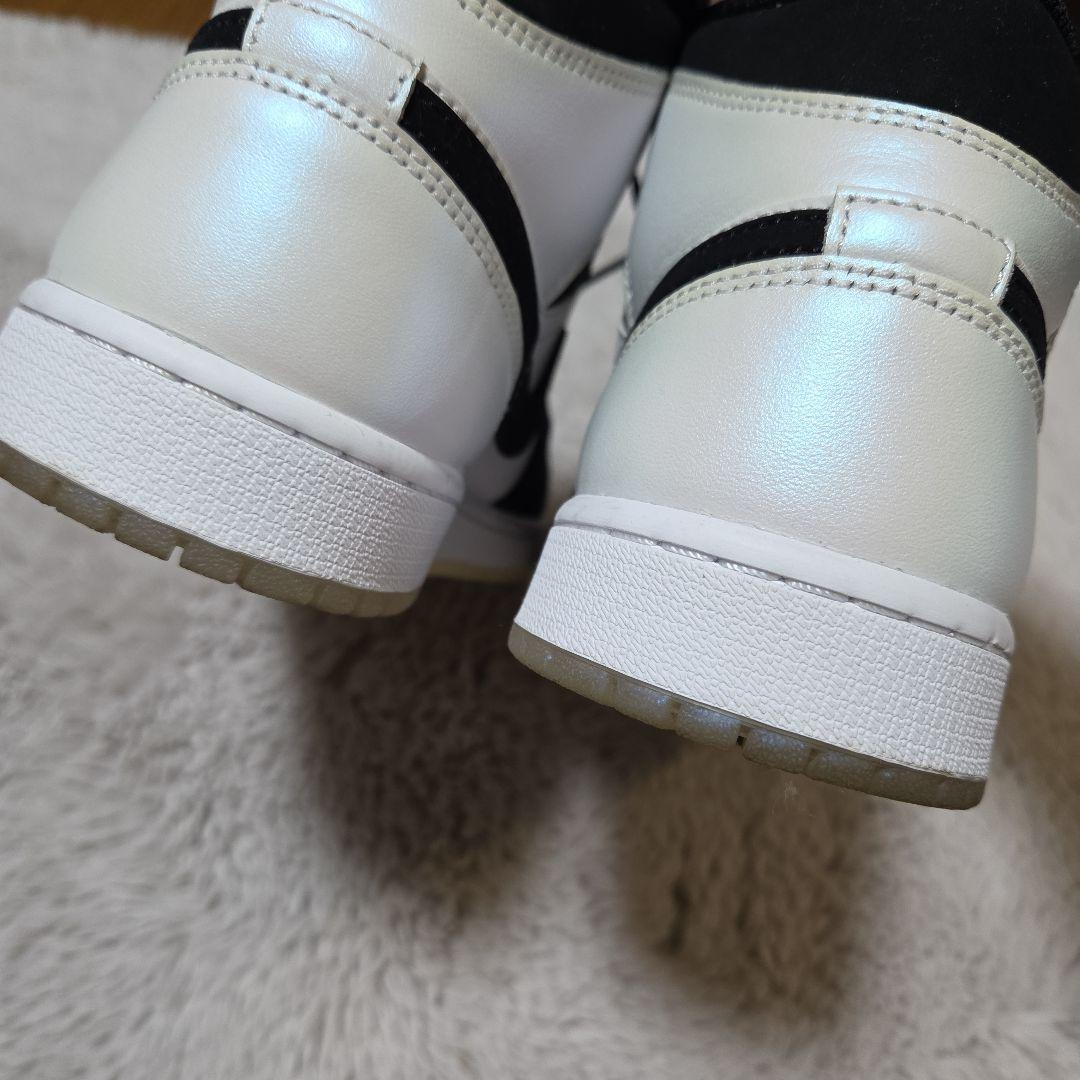 nike air jordan 1 mid se　オメガ　パンダ