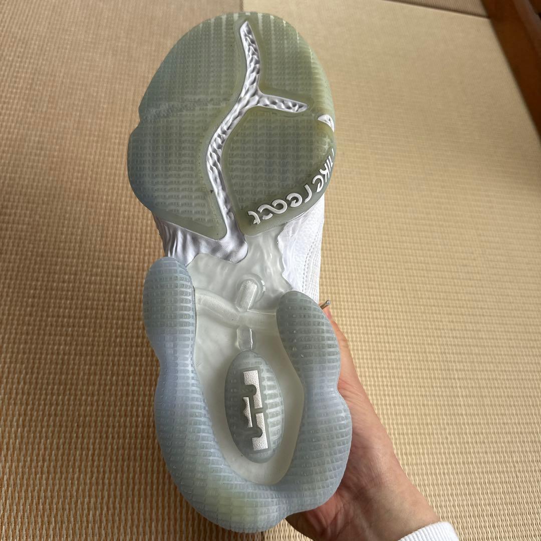 Nike バスケットボールシューズ ホワイト
