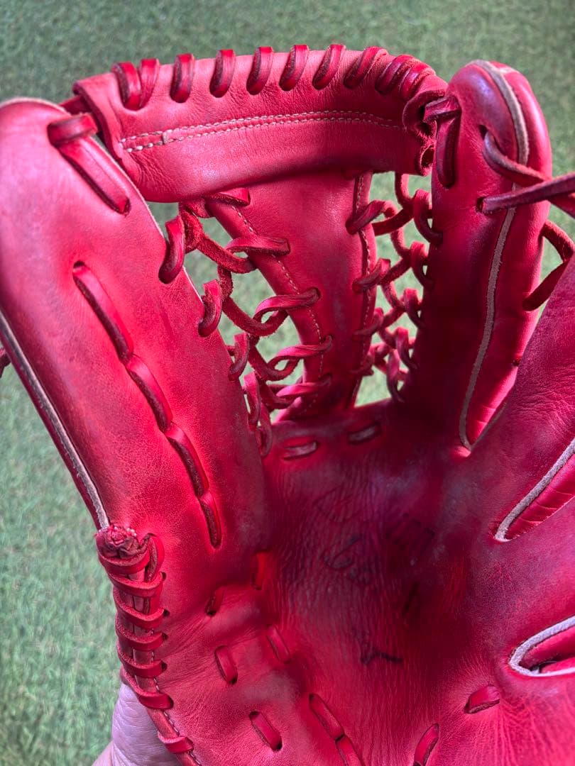 Mizuno 赤 軟式グローブ