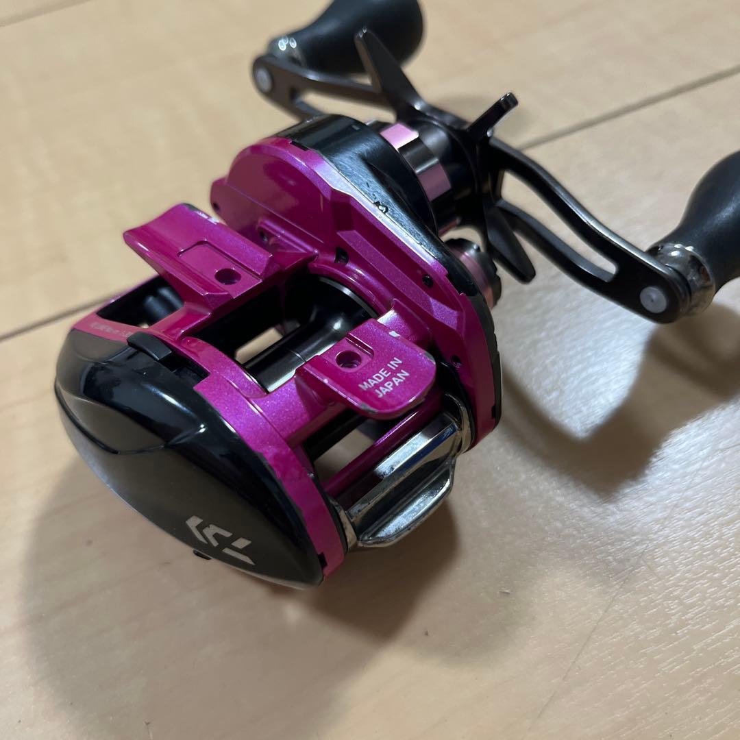 ダイワ　紅牙 TW ハイパーカスタム 8.6L