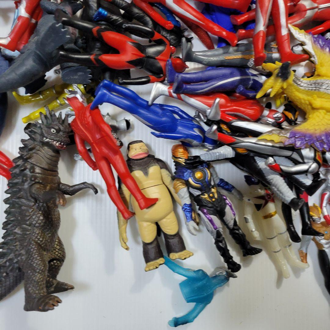 ソフビなど100体程大量セット　ウルトラマン　ウルトラ怪獣　戦隊　仮面ライダー