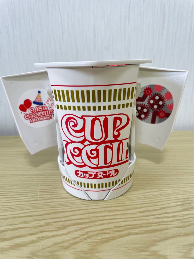 カップヌードルロボタイマー　しゃべる！動く！ 非売品 実働