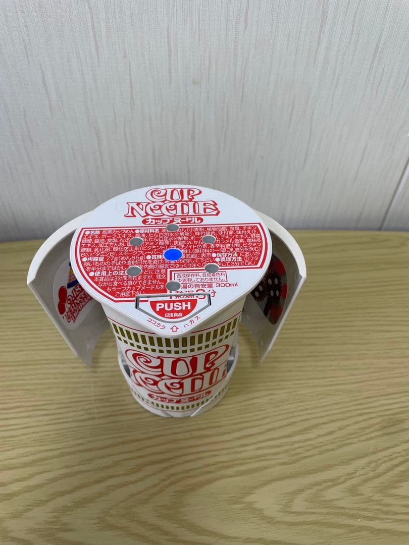 カップヌードルロボタイマー　しゃべる！動く！ 非売品 実働