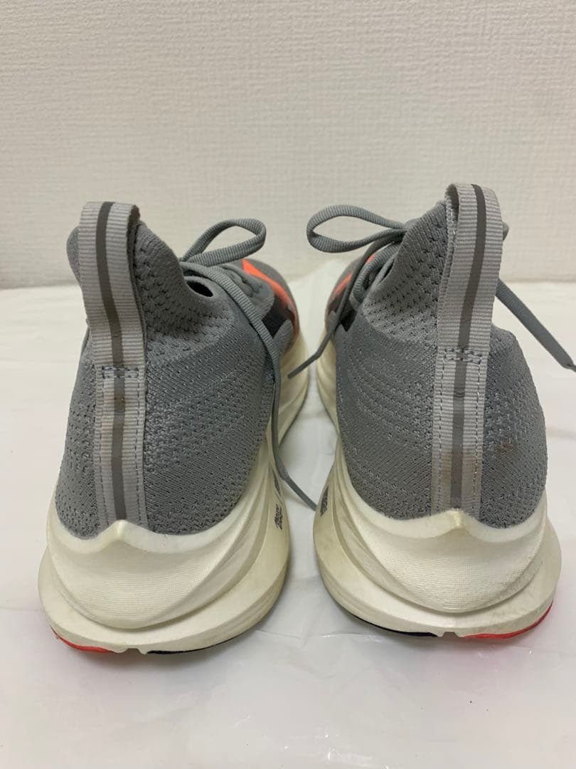 MIZUNO ネオゼン　27.0cm 約10km走行