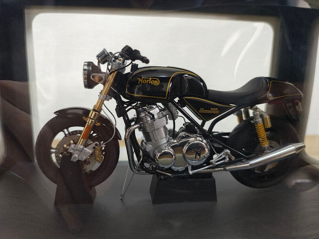 1/12 AUTOart ノートンコマンド 952　 Commando12163