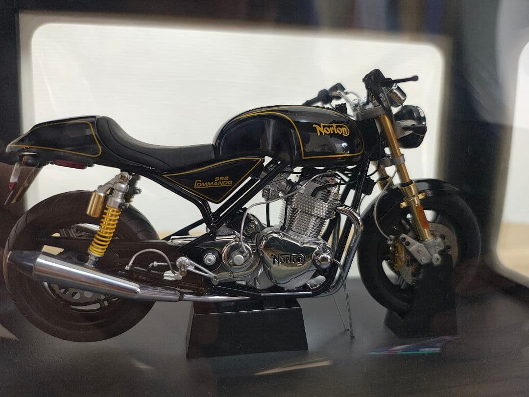 1/12 AUTOart ノートンコマンド 952　 Commando12163