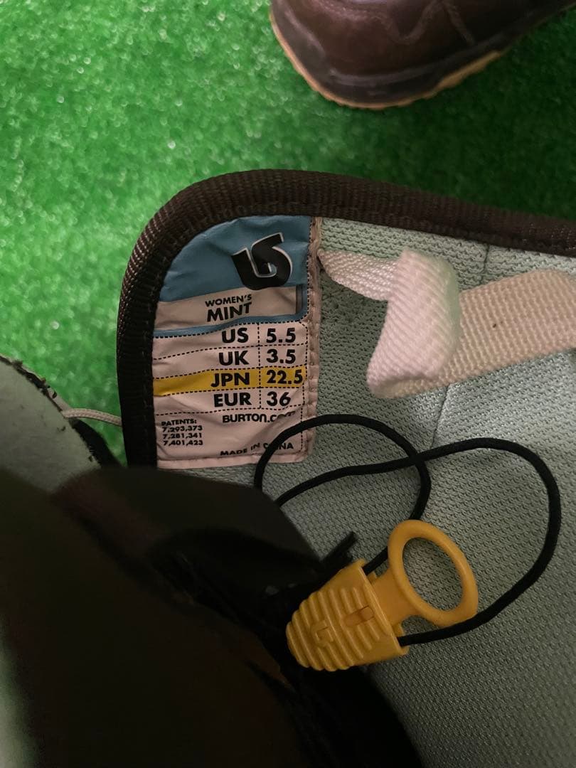 BURTON MINT レディース スノーボードブーツ 22.5cm