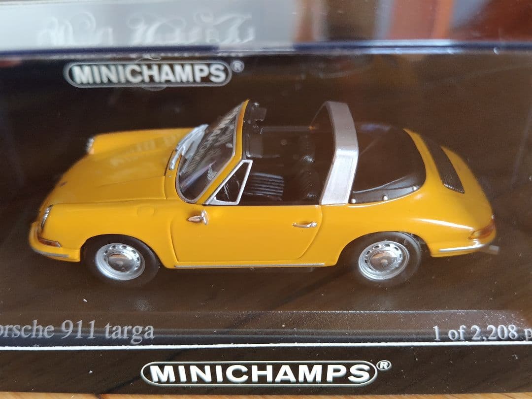 MINICHAMPS「Porsche 911 targa 1965」