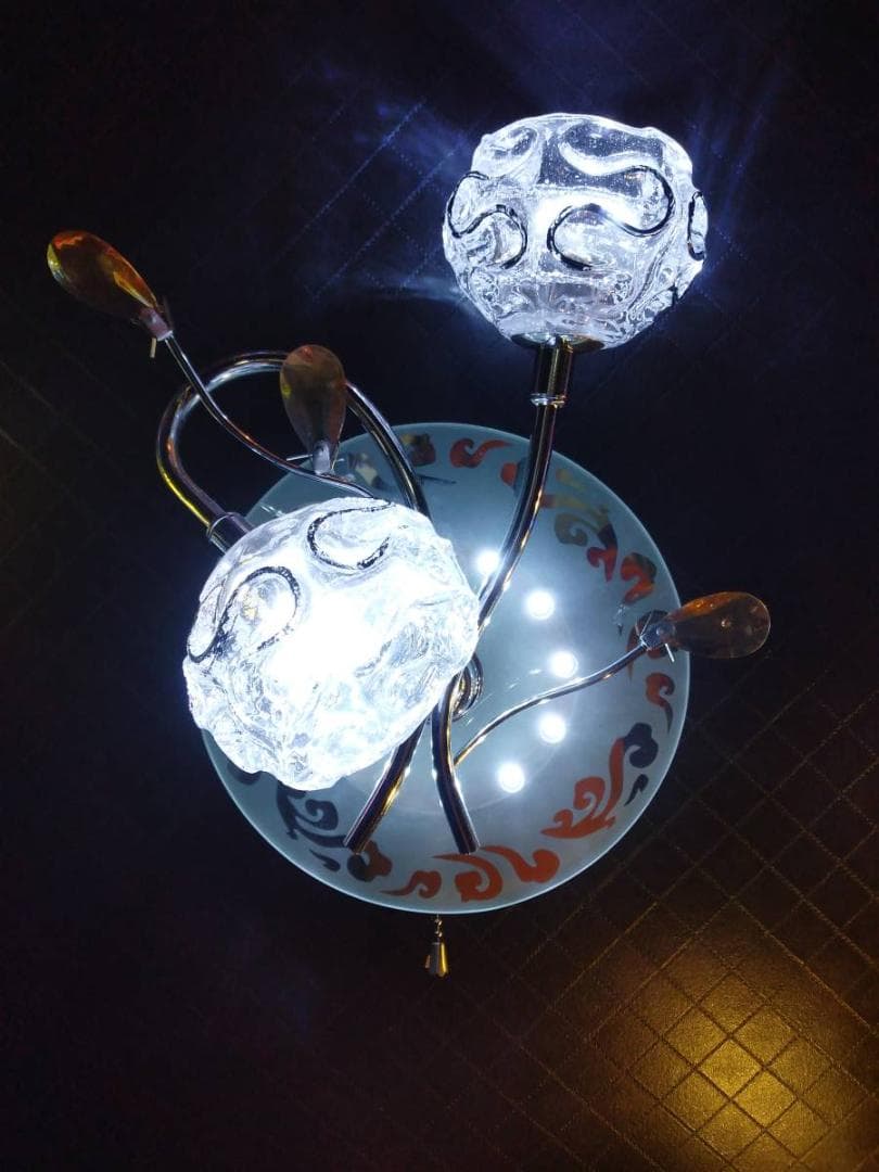 新作フラワータイプ壁掛け LED内蔵 シャンデリア LED電球付
