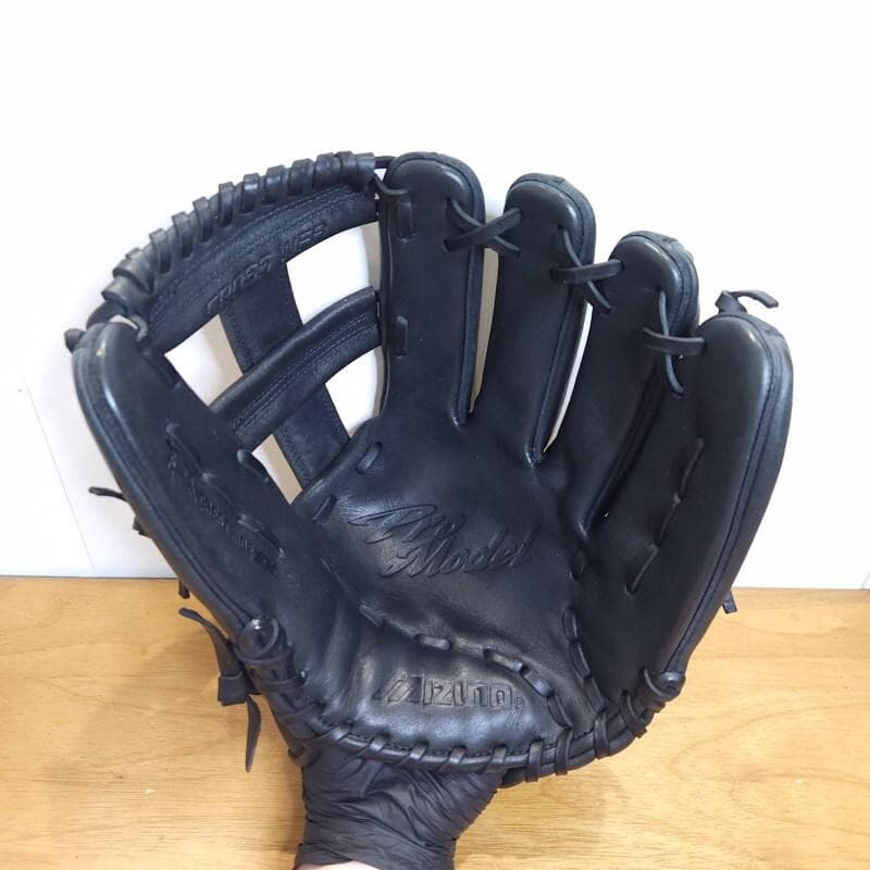 ミズノ 松井秀喜モデル 限定品 Mマークラベル 美品 外野用 軟式グローブ