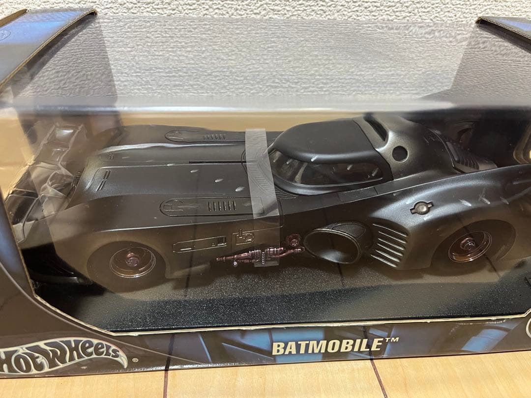 Hot Wheels Batmobile 1:18 限定版　バットモービル