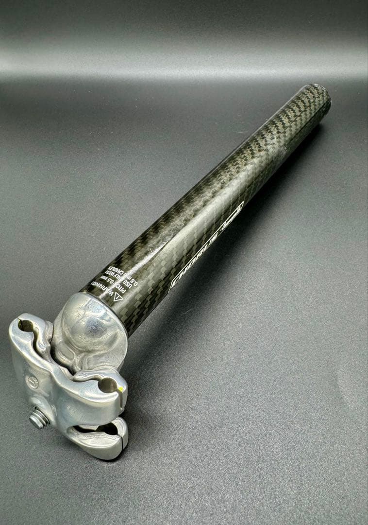 期間限定値下げ美品CAMPAGNOLO CHORUS カーボンポスト27.2mm