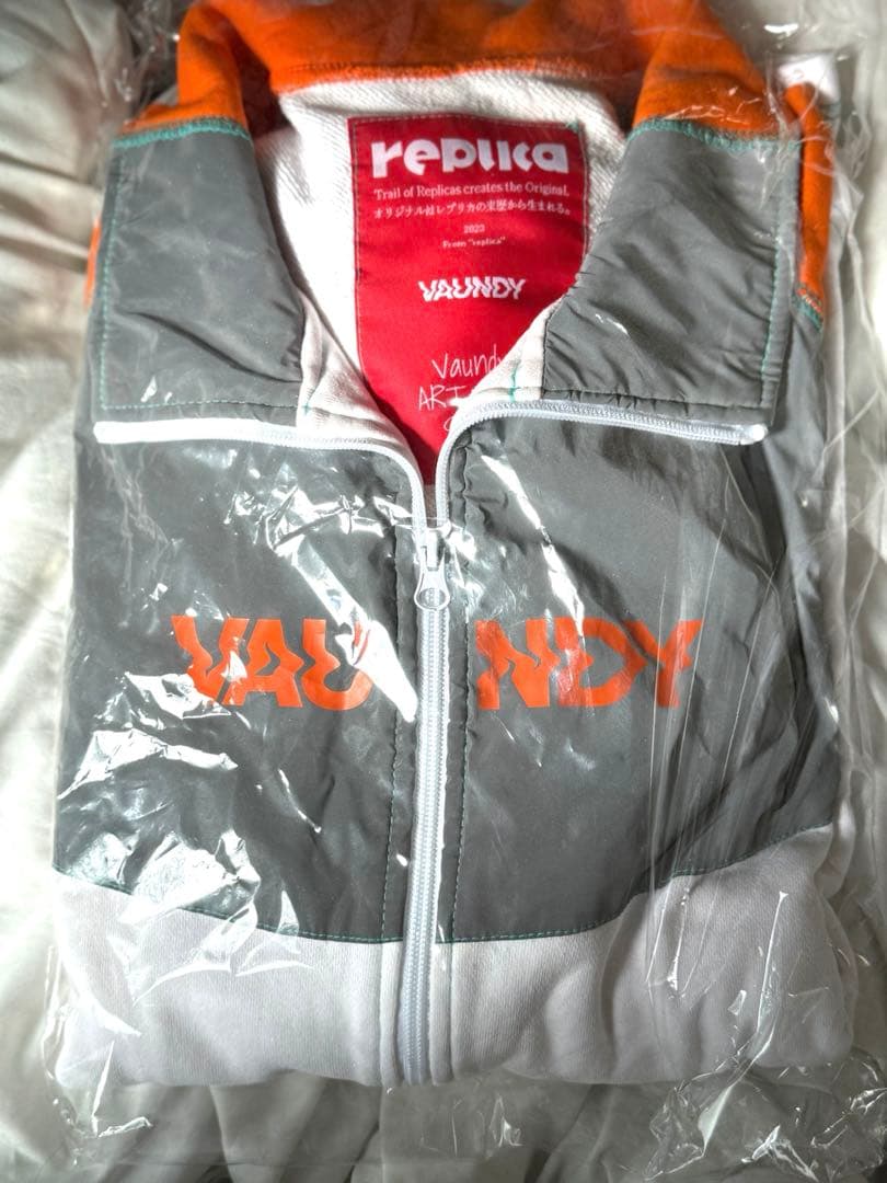 Vaundy｜\"replica\" of Jacket L