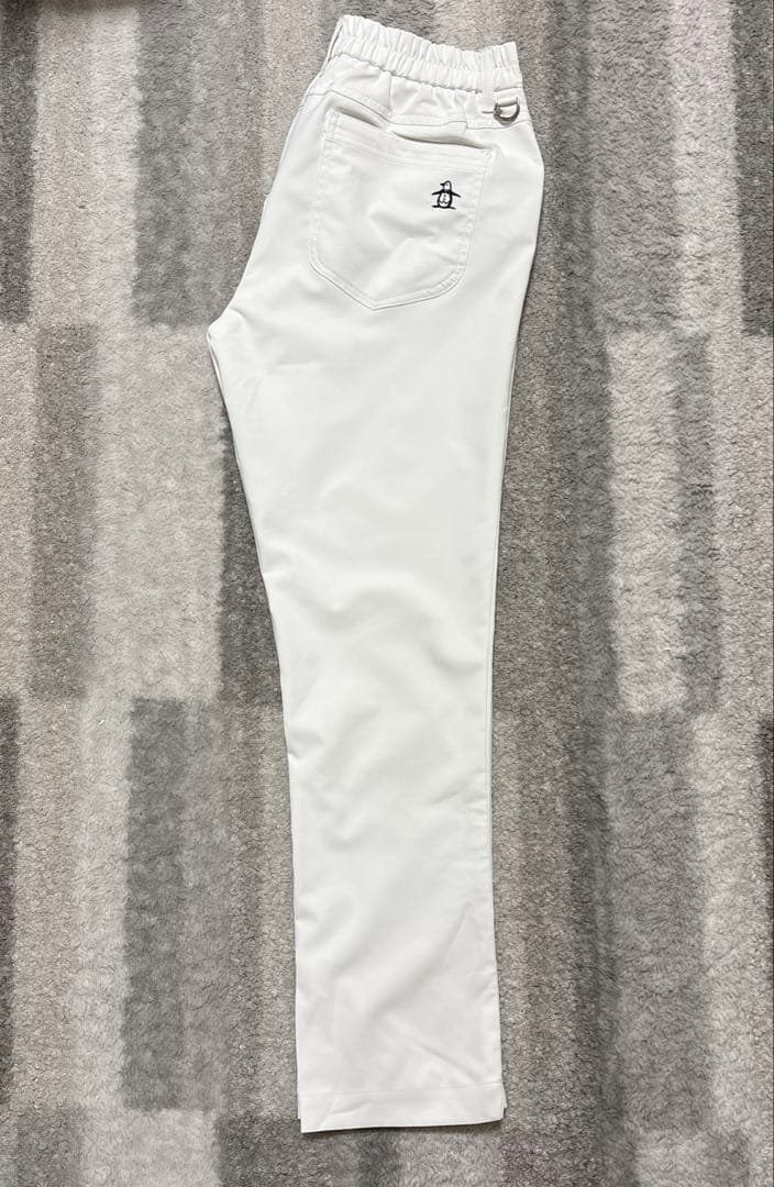 美品マンシングウェア　ゴルフパンツ　Mストレッチ速乾　レディースゴルフウェア　白