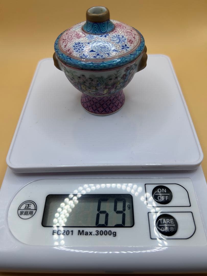 中国美術 乾隆年製銘 百子図 色絵 豆香炉（小壺）中国古玩