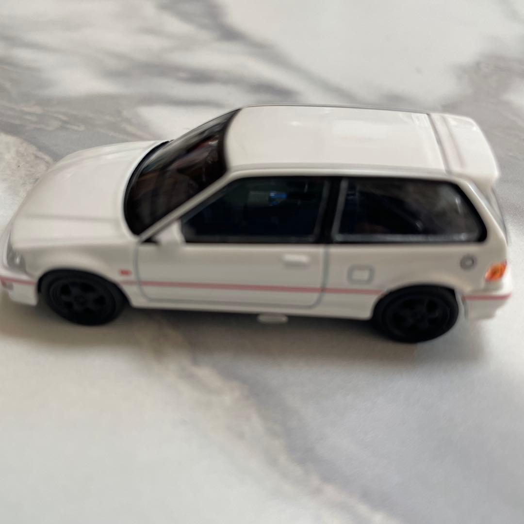 トミカリミテッドヴィンテージネオ　ホンダシビックSiR II EF9白　香港限定