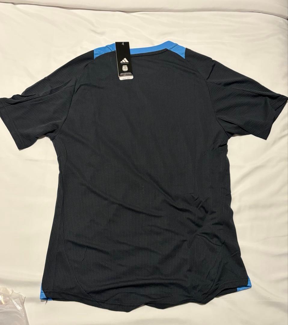 〖新品タグ付き〗アルゼンチン代表 トレーニングシャツ Lサイズ 24-25