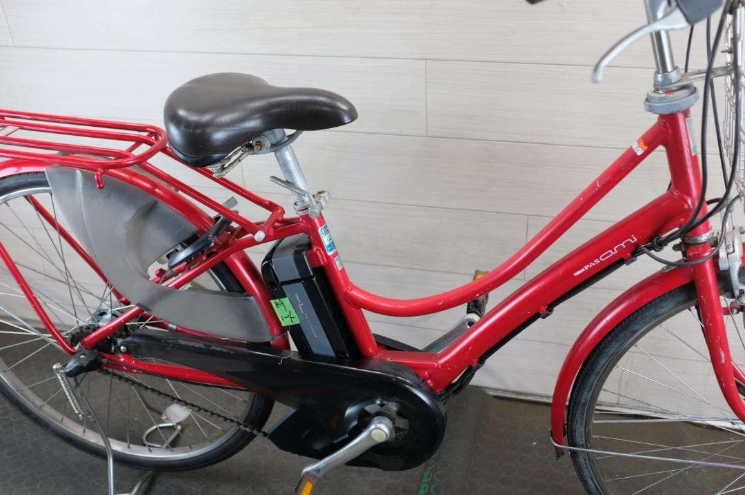 電動自転車ヤマハPAS　ami　26インチ　3段　8.9Ah充電器あり