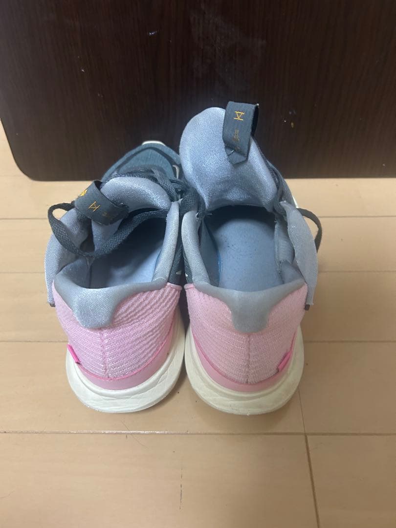 シューズ(男性用) Nike KYRIELOW5
