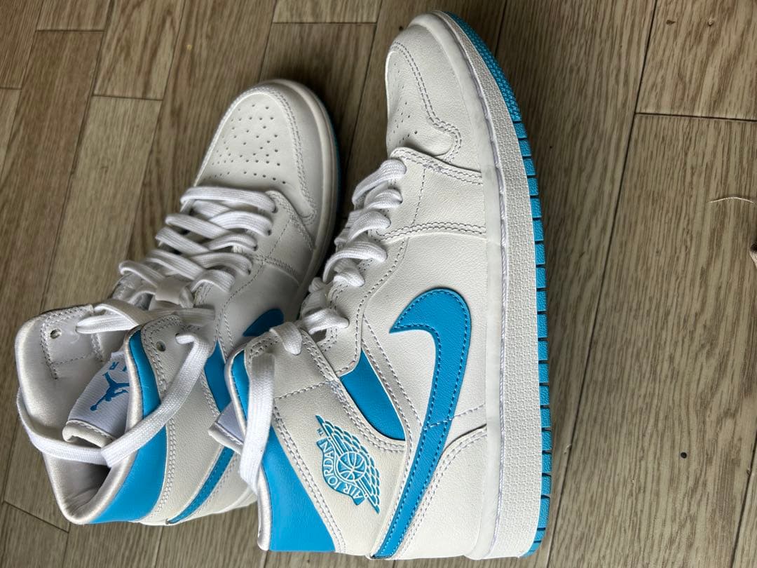 Nike Air Jordan 1 Mid ホワイト/ブルー