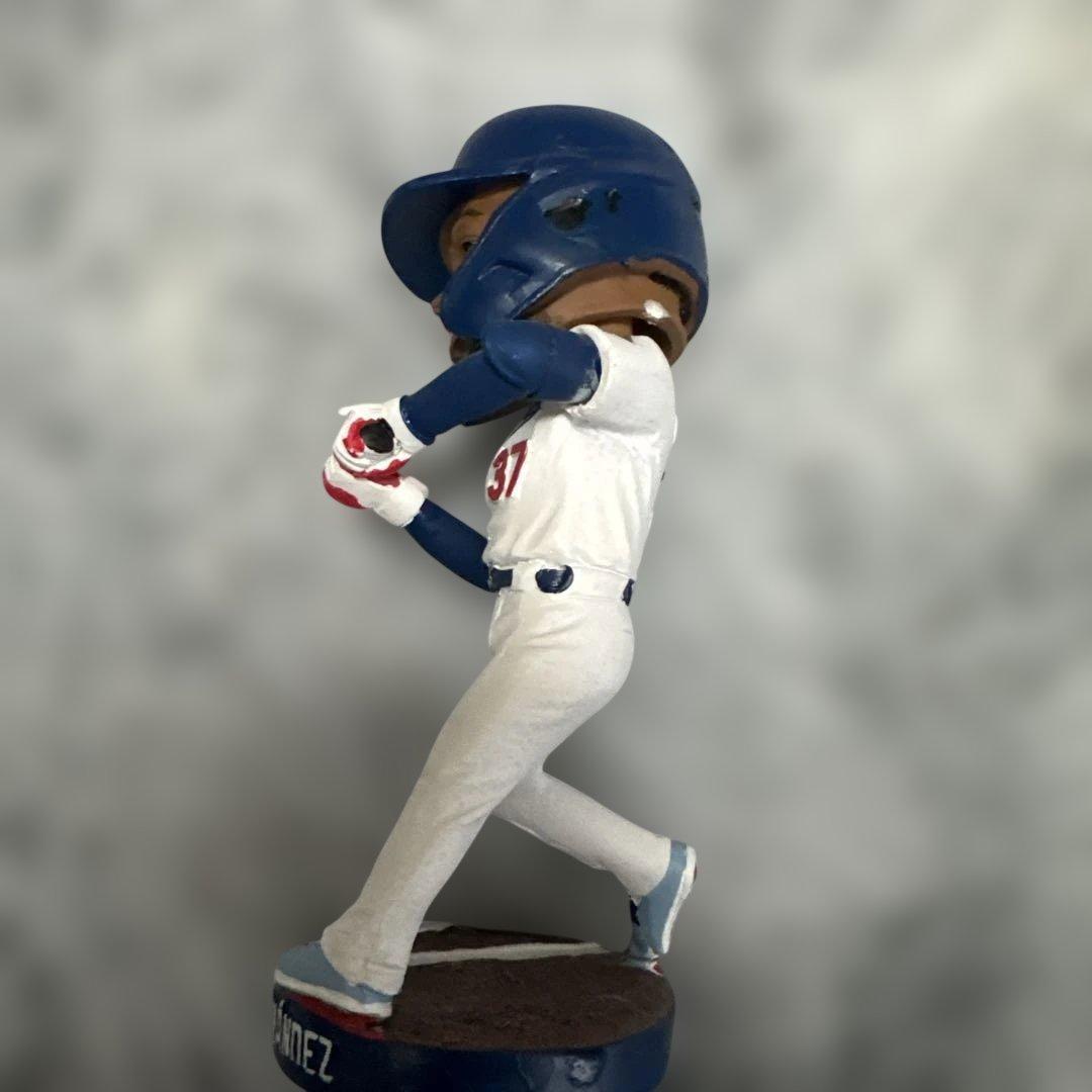 テオスカーヘルナンデス フィギュア Dodgers ボブルヘッド